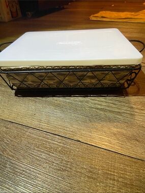 Temp-Tation Serving Dish with I Wire Basket - Home Accent